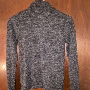Forever 21 Women’s Grey Turtleneck sweater